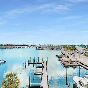 Holiday home St Kitts - Downtown Waterfront Penthouse Pool Dock Parking, Key West